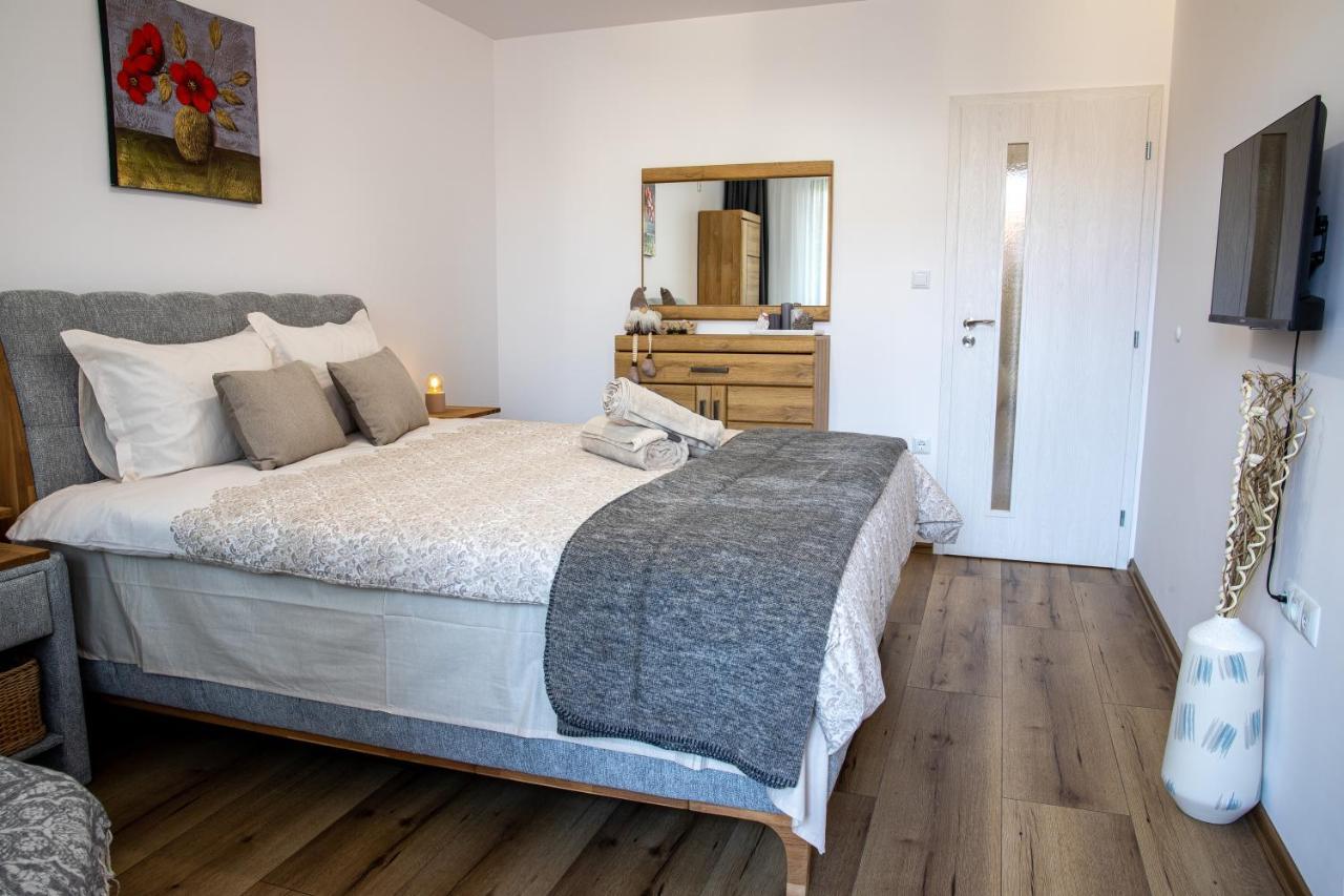 Vazov Apartment Kazanlŭk Eksteriør billede