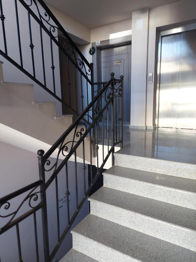 Vazov Apartment Kazanlŭk Eksteriør billede