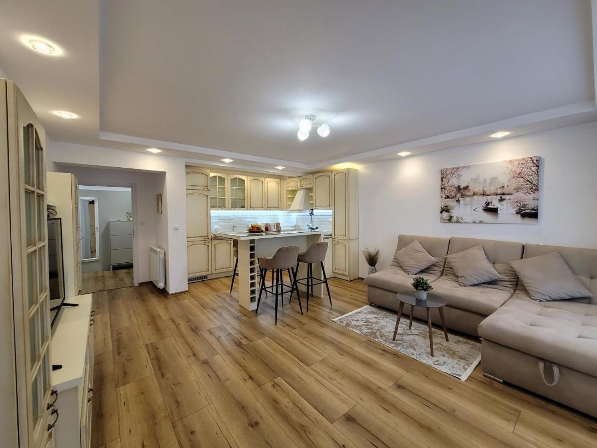 Vazov Apartment Kazanlŭk Eksteriør billede